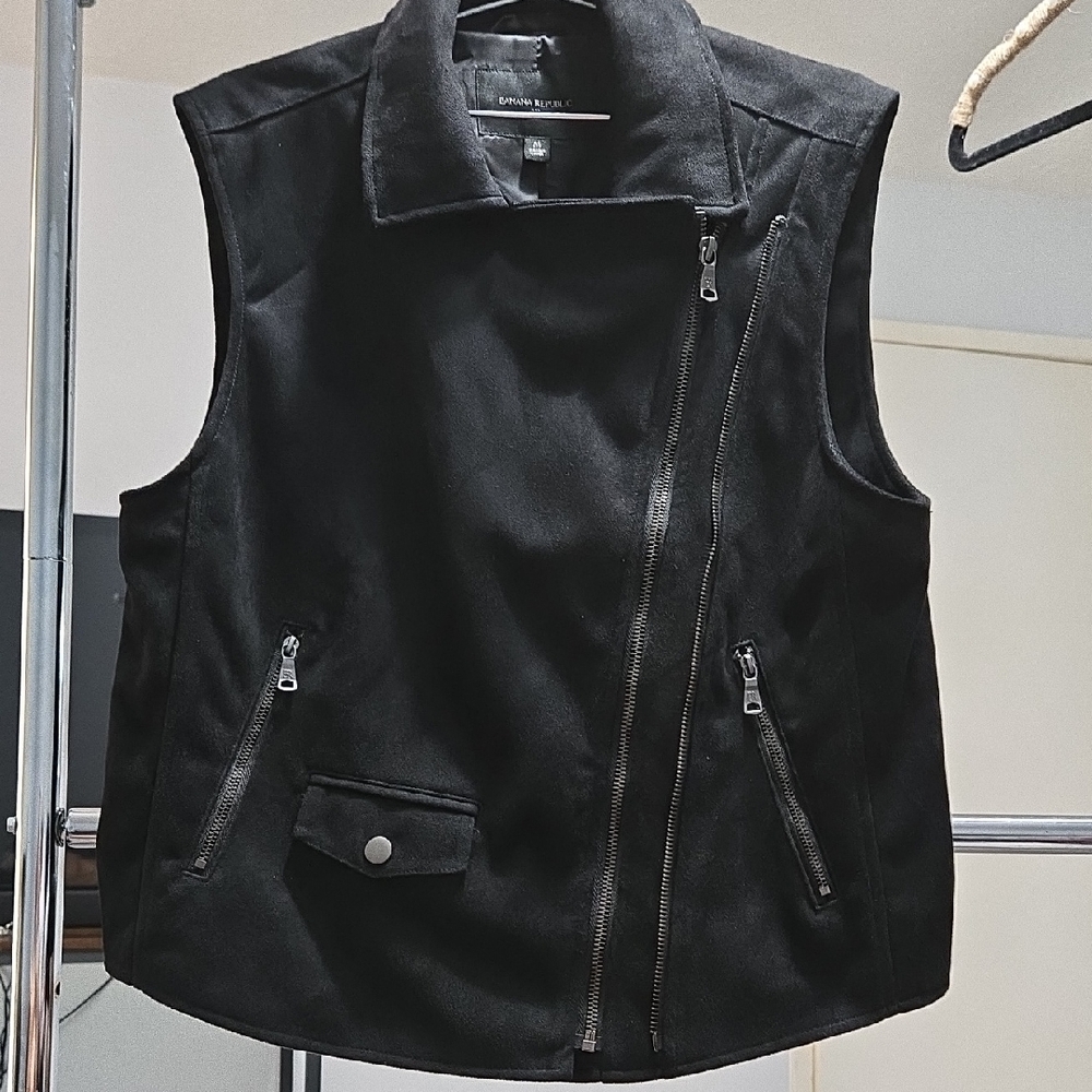 BANANA REPUBLIC Vegan Suede Vest Black Sleeveless Vest